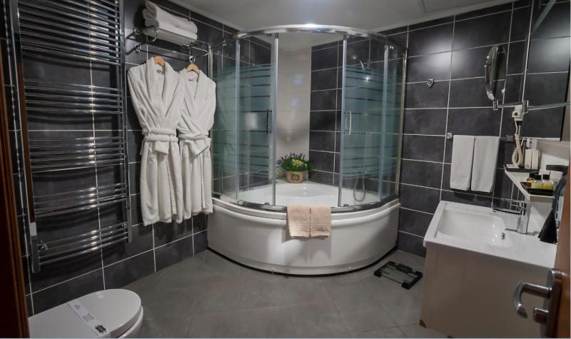 Duzce Gosterisli Otel מראה חיצוני תמונה