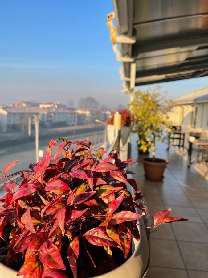 Duzce Gosterisli Otel מראה חיצוני תמונה