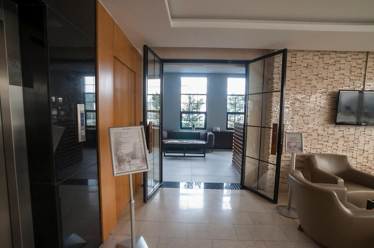 Duzce Gosterisli Otel מראה חיצוני תמונה