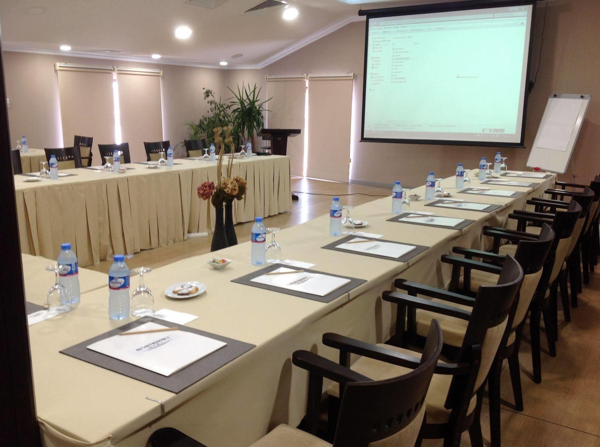 Duzce Gosterisli Otel מראה חיצוני תמונה